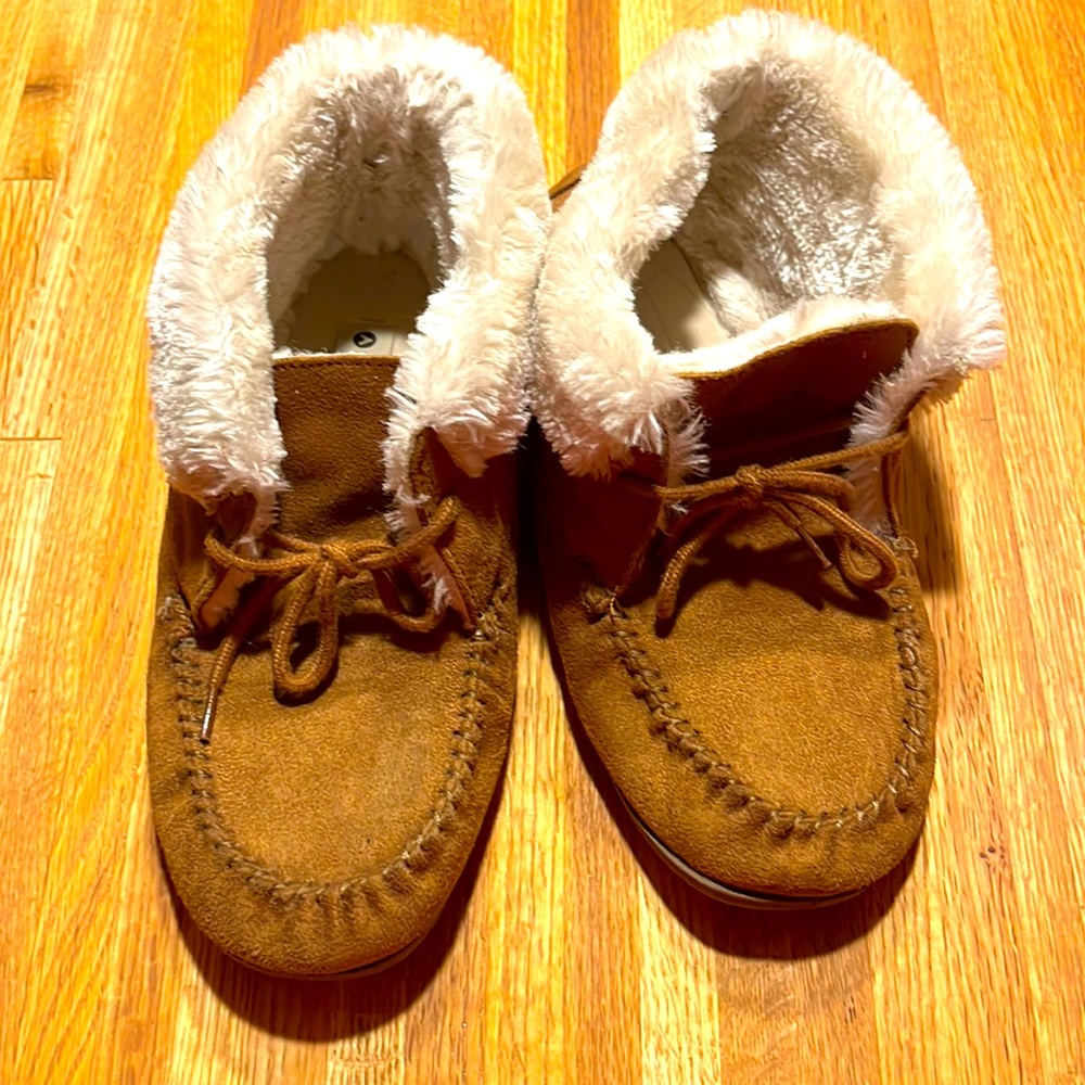 Airwalk lace up moccasins